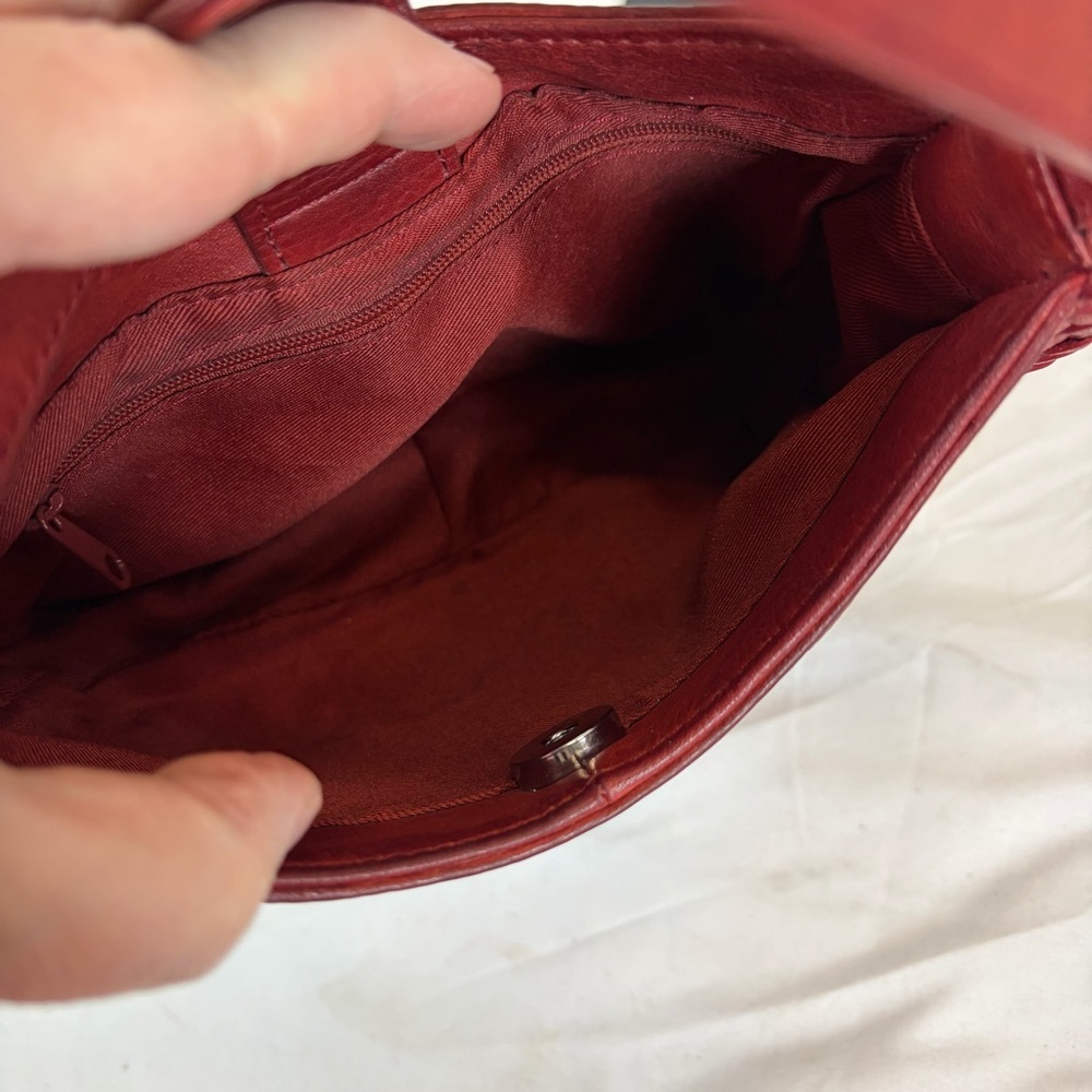 Y2K Genuine Leather Oxblood Shoulder Bag Embossed Floral - Picture 4 of 10